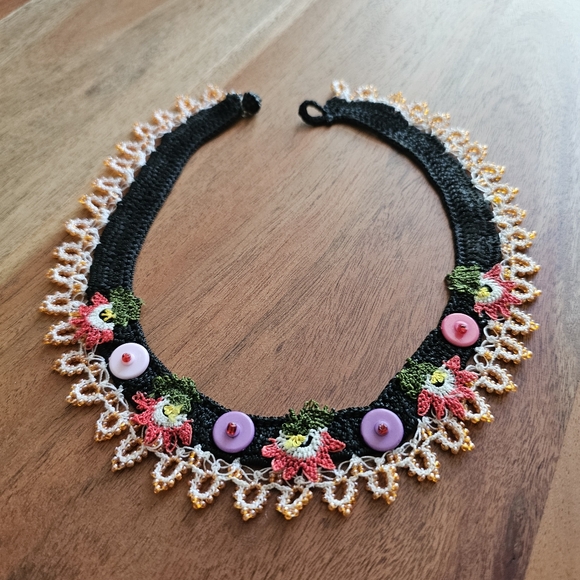 Handmade Oya Necklace - Picture 2 of 6